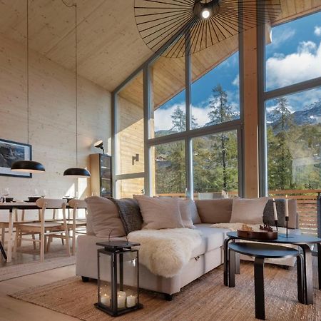 Hellochalet - Chalet Northern Lights - Family Ski Chalet With Garden Walking Distance Lift Valtournenche Exterior foto